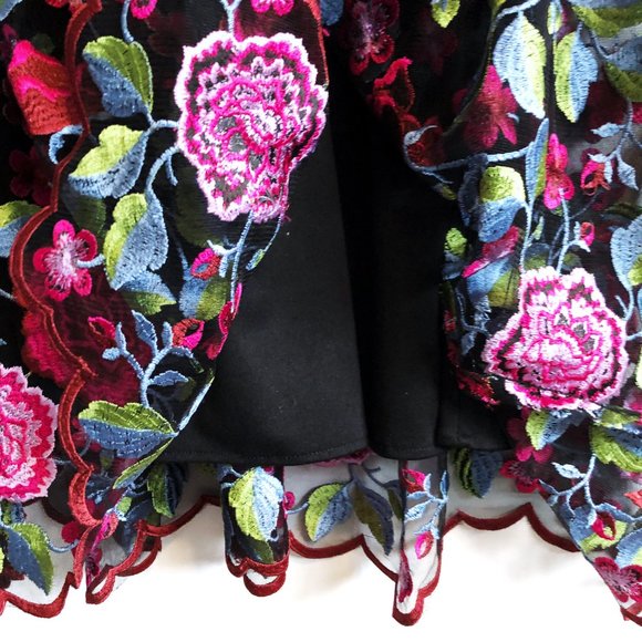 Betsy & Adam Floral Lace Illusion Gown - Picture 4 of 9